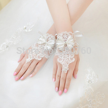 Fashion Wrist Flower Lace Diamond Bridal Gloves